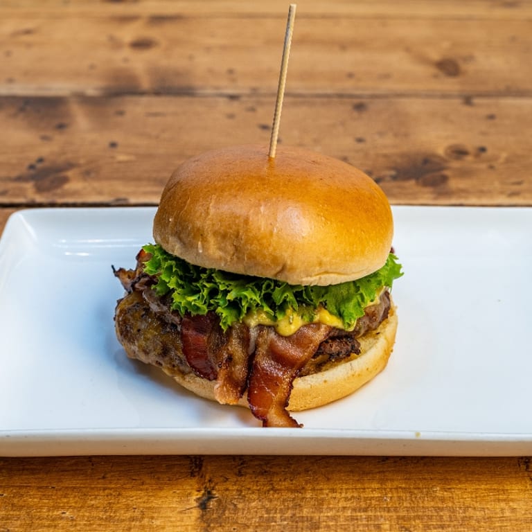 Takeout Options for American Bar & Grill Favorites